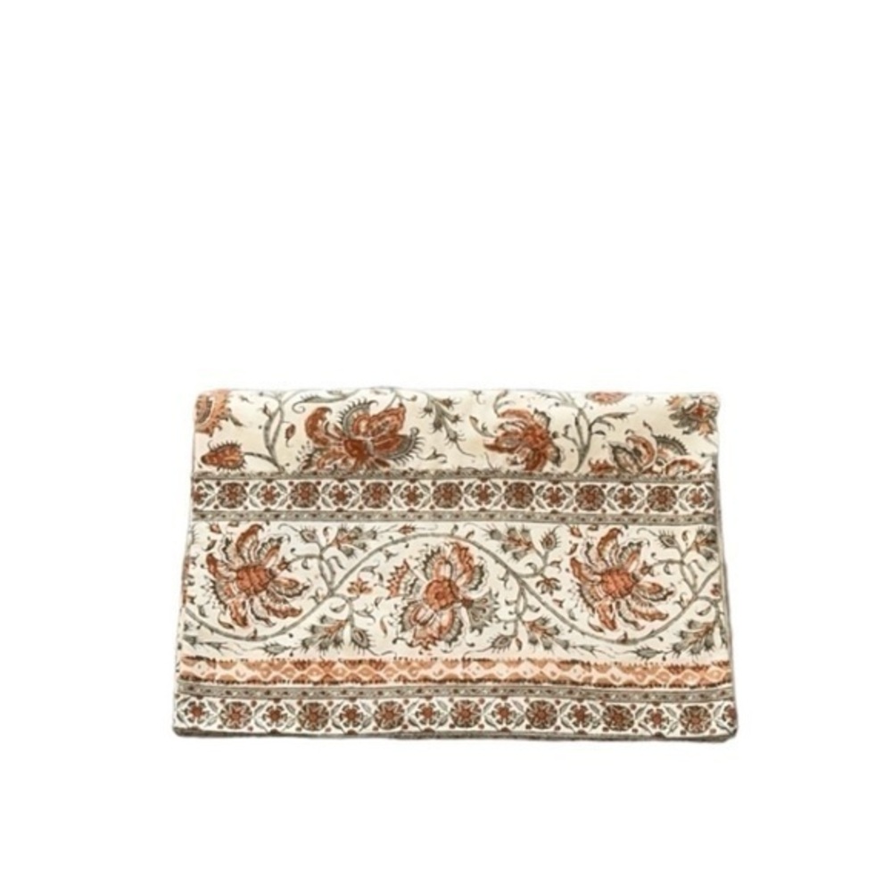 Pottery Barn Whimsical Chinoiserie Floral‎ 100% Cotton Table Runner 18” x 90”